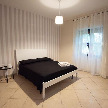 Donna Rosita Hotel San Felice a Cancello Bagian luar foto