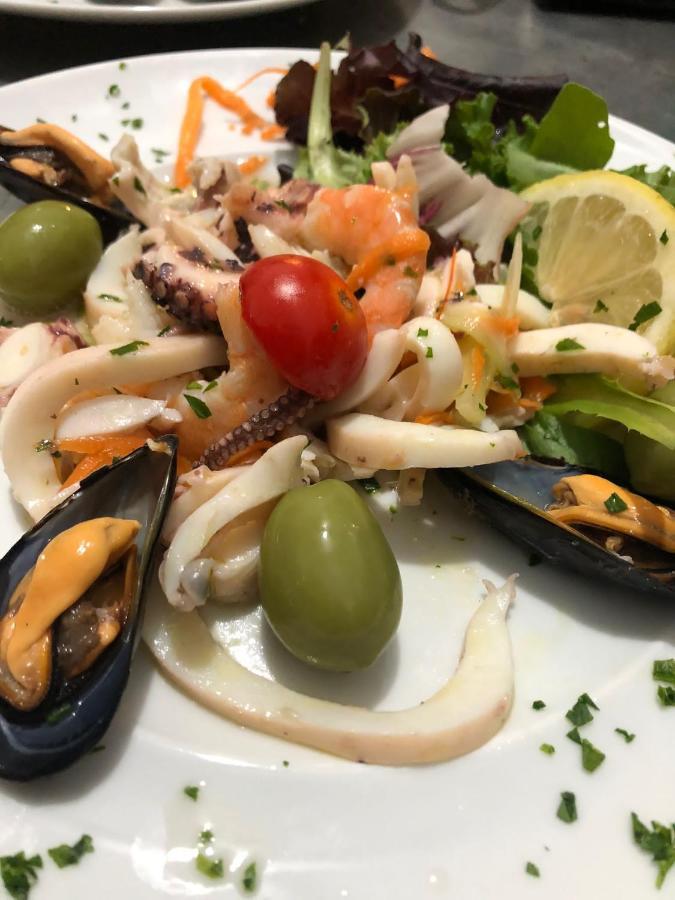 Donna Rosita Hotel San Felice a Cancello Bagian luar foto