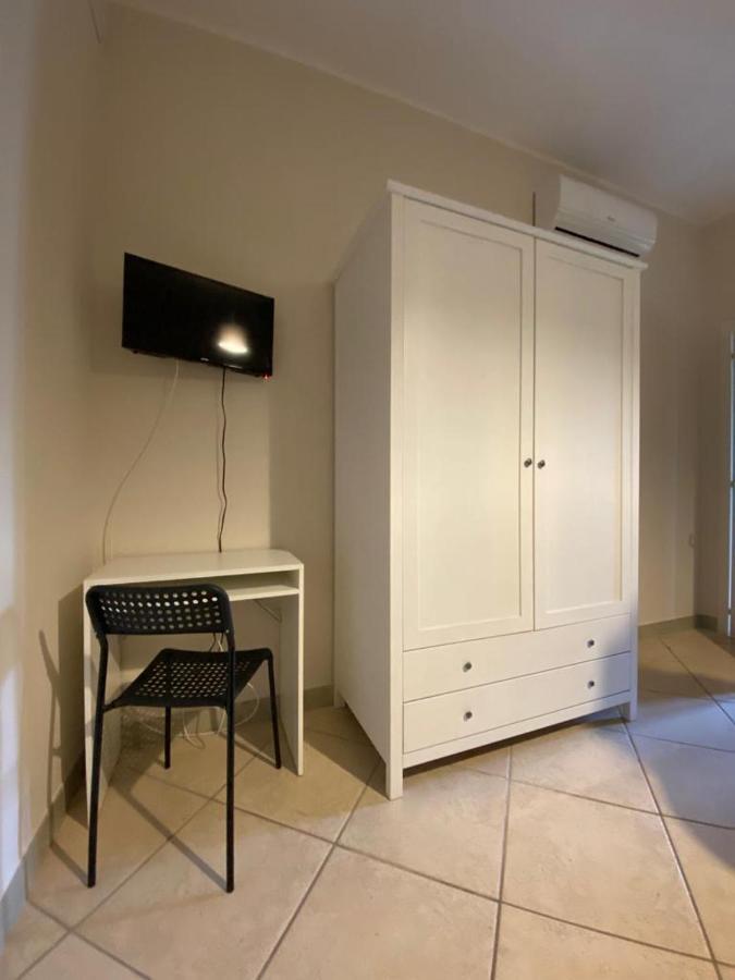 Donna Rosita Hotel San Felice a Cancello Bagian luar foto